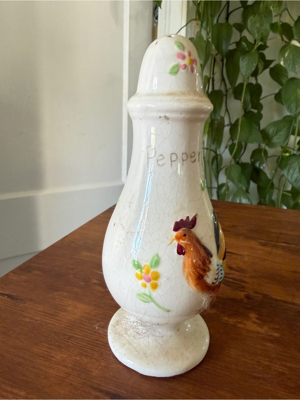 Ceramic Rooster Pepper Shaker - White Floral vintage